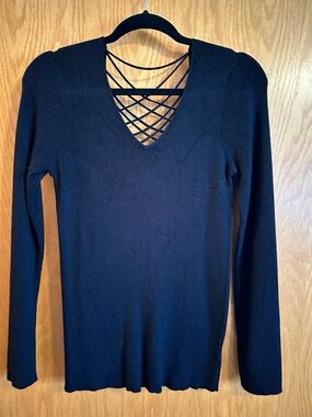 NWOT Pinque Remi Back Detail Top XXL